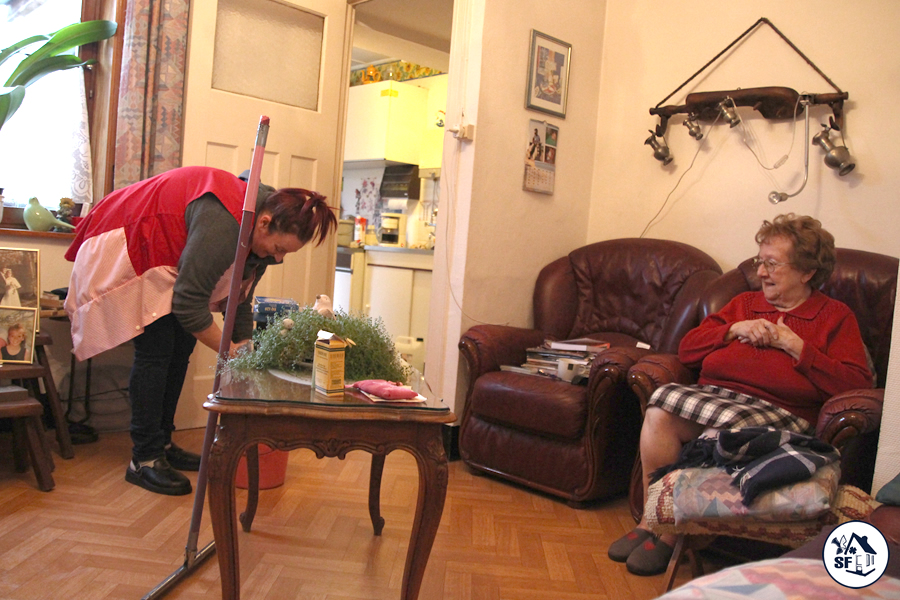 Aide ménagère social - Entretien ménagés et soutien bénéficiaire - Service familial charleroi